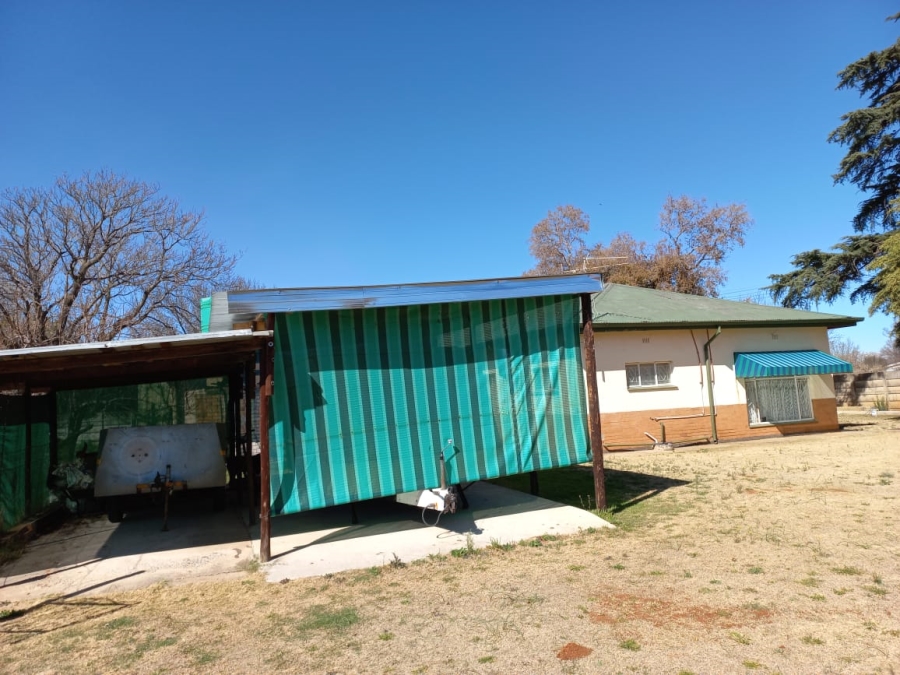 4 Bedroom Property for Sale in Hennenman Free State